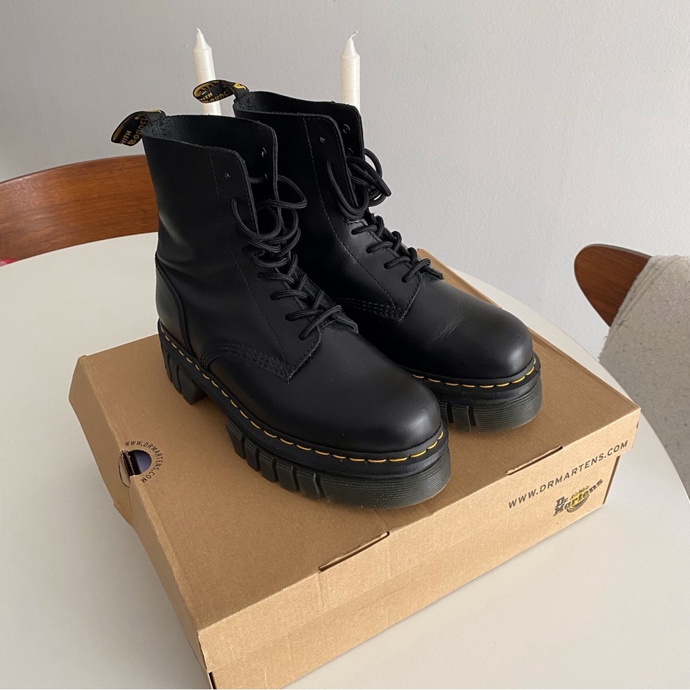 Dr. Martens Audrick Nappa Boots (Size 9)